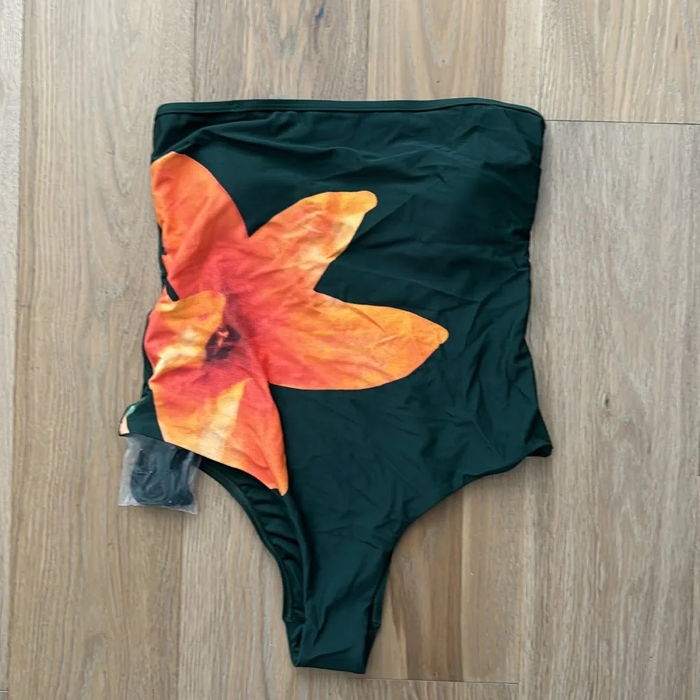 Thrills: Lagoon Strapless One Piece Swimsuit - Picture 7 of 12